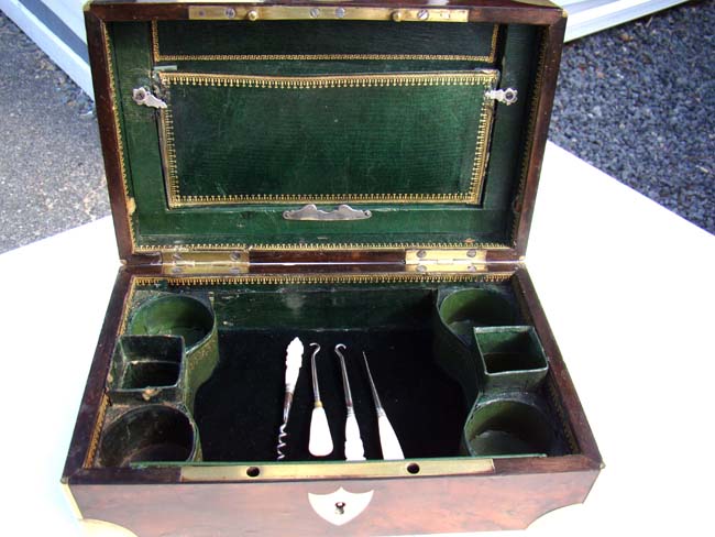 A wonderful small French Napoleonic period mahogany Gentlemen's Dressing Box circa 1810 — image 3